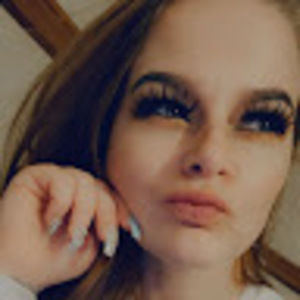 Meet your Posher, Cassandra